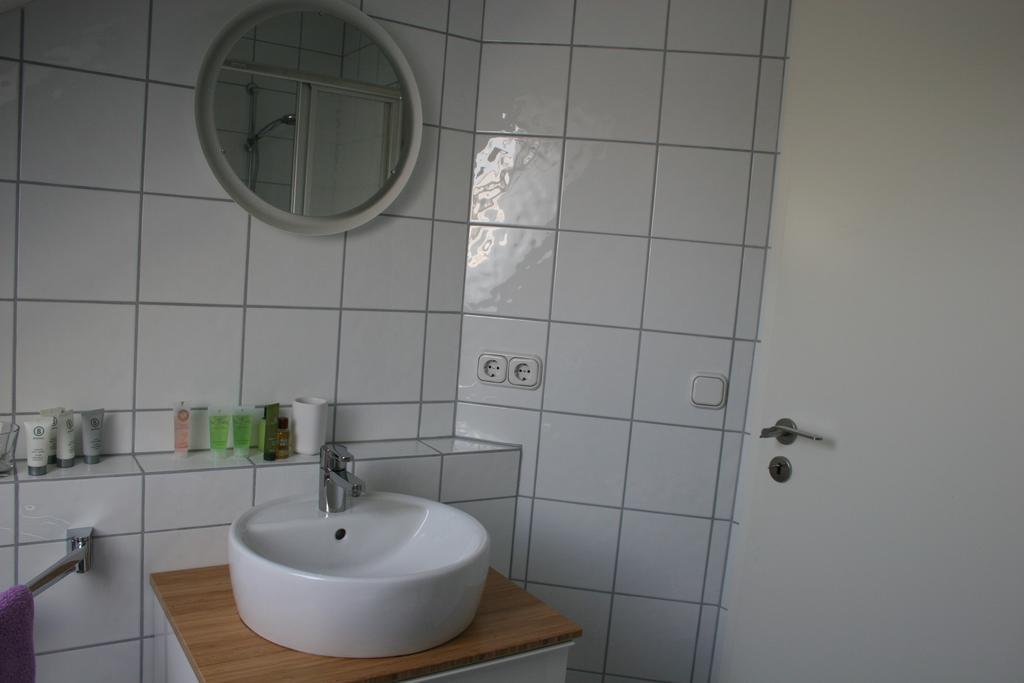 Gaestezimmer Hausaeckerweg 에를랑겐 외부 사진