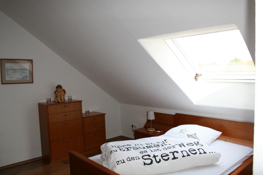 Gaestezimmer Hausaeckerweg 에를랑겐 외부 사진