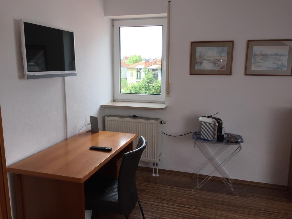 Gaestezimmer Hausaeckerweg 에를랑겐 외부 사진